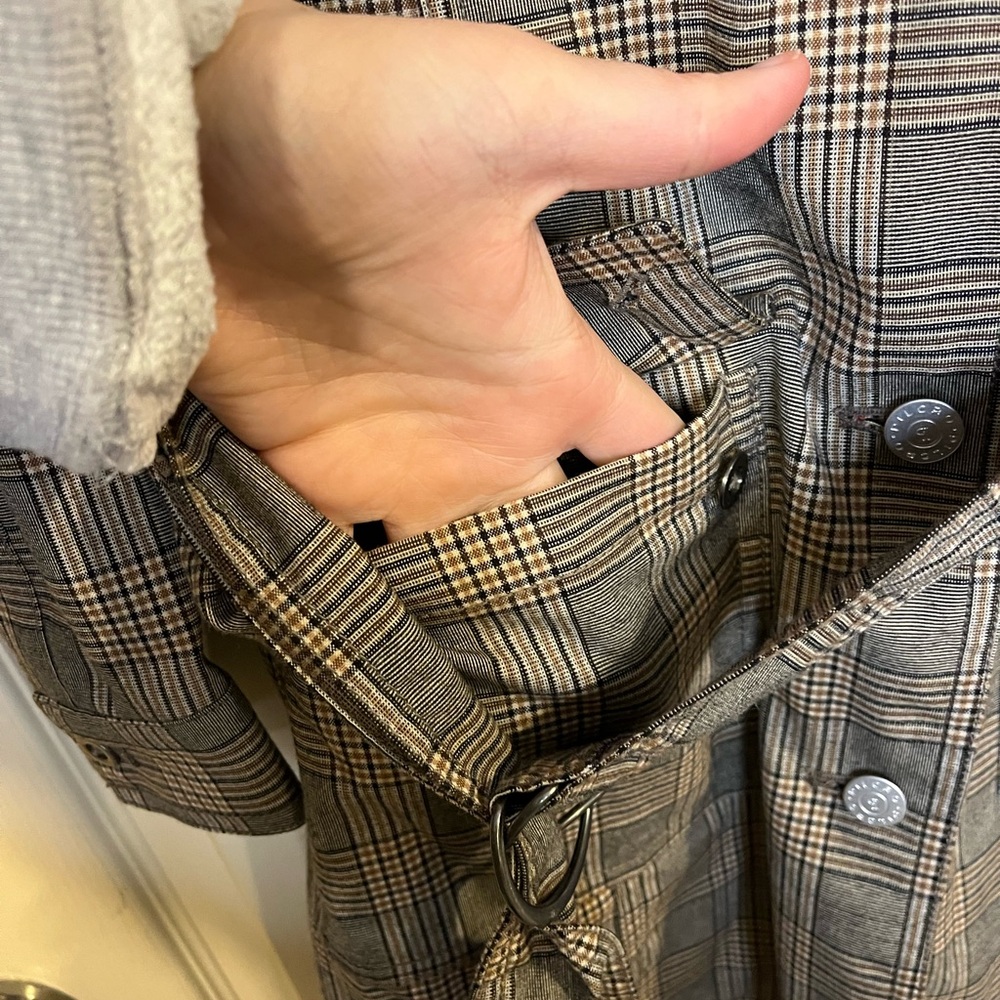 PILCRO Plaid Belted Women’s Trench Jacket - Gray/Taupe - Picture 6 of 8